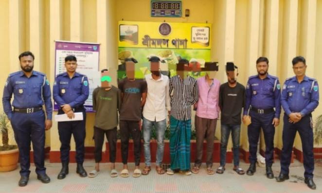 শ্রীমঙ্গলে চোরাই রাবার ও সরঞ্জামসহ আটক ৬