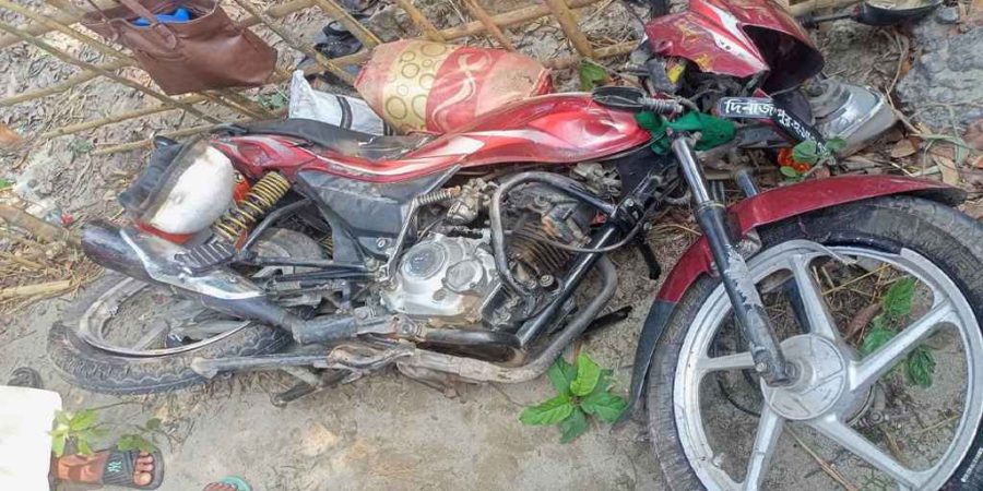 পাটগ্রামে ট্রাকচাপায় বাইক আরোহি স্বামী-স্ত্রী-সন্তান নিহত