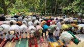 সৌদির সঙ্গে মিল রেখে সুনামগঞ্জে দুই শতাধিক মুসল্লির ঈদ জামাত!