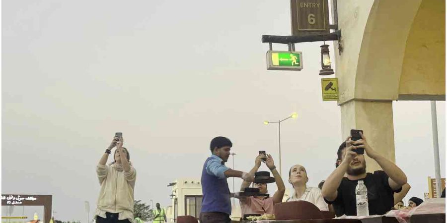 ইরানের হামলার ছবি-ভিডিও শেয়ারের অভিযোগে কাতারে গ্রেপ্তার ৩১৩