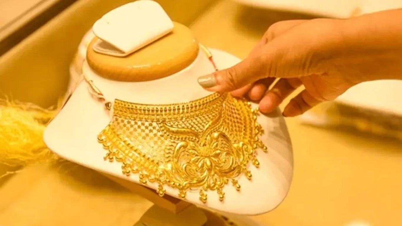 দেশের বাজারে কমলো স্বর্ণের দাম