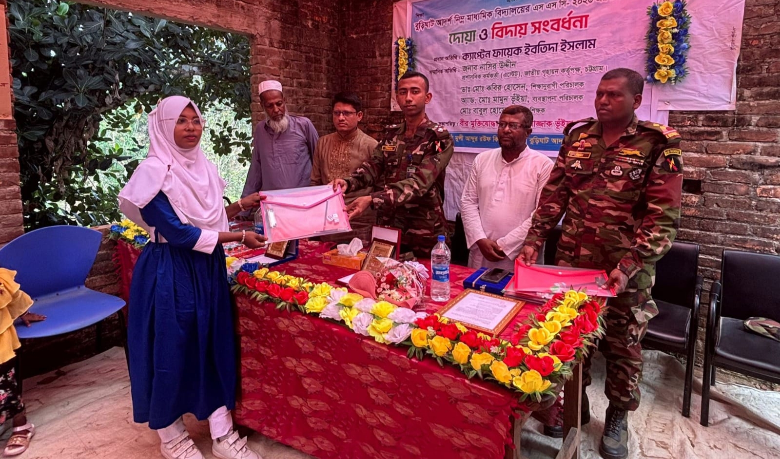নানিয়ারচর সেনা জোন কর্তৃক শিক্ষার্থীদের বিদায়ী সংবর্ধনা ও শিক্ষা সামগ্রী বিতরণ
