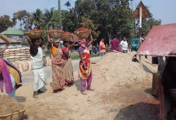 শ্রমিক দিবসের গুরুত্ব ও বহুমাত্রিক তাৎপর্য