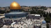 ৪০ দিন পর খুলল আল-আকসা মসজিদ, মুসল্লিদের ঢল