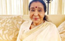 আশা ভোঁসলের শেষকৃত্য সোমবার