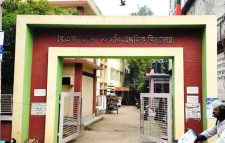 ‘ছুটির ঘণ্টা’ সিনেমা যেন বাস্তবে, স্কুলের বাথরুমে আটকে ছিল শিশু