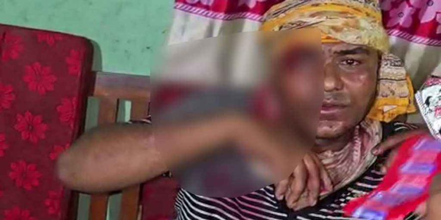 আসামির স্ত্রীর সঙ্গে অন্তরঙ্গ মুহূর্তে পুলিশ কর্মকর্তাকে ধরল এলাকাবাসী