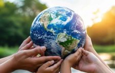 আজ বিশ্ব ধরিত্রী দিবস