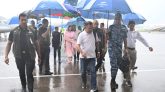 প্রবল বৃষ্টির মধ্যে সিলেটে পৌঁছেছেন প্রধানমন্ত্রী তারেক রহমান
