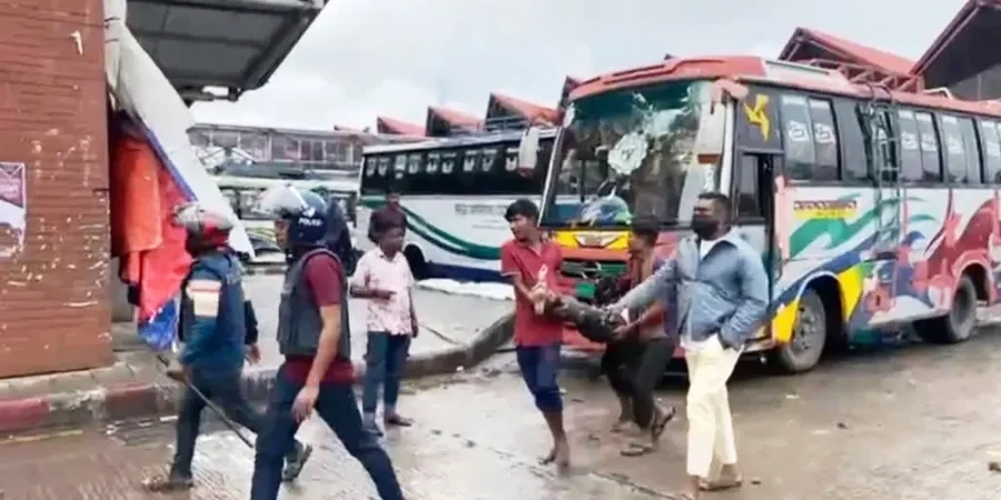 সিলেট বাস টার্মিনালে শ্রমিকদের সংঘর্ষে আহত বাস হেল্পারের মৃত্যু