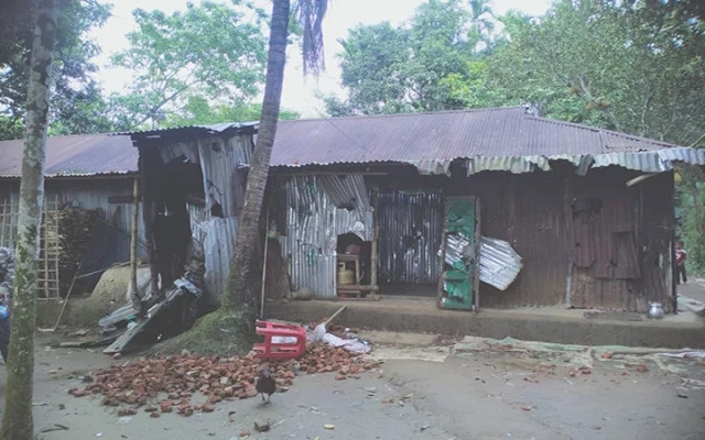 কানাইঘাটে প্রবাসীর বাড়িতে হামলা, অন্তঃসত্ত্বা নারীসহ আহত ১৫