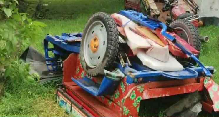 নওগাঁয় ট্রাকচাপায় নিহত ২