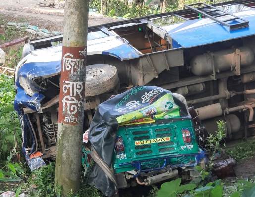 সুনামগঞ্জে পৃথক দুর্ঘটনায় সড়কে ঝরলো ৩ জনের প্রাণ