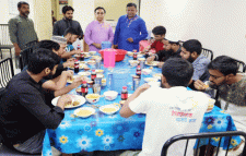 ঈদে শাবির হলে অবস্থানরত শিক্ষার্থীদের জন্য প্রীতিভোজের আয়োজন