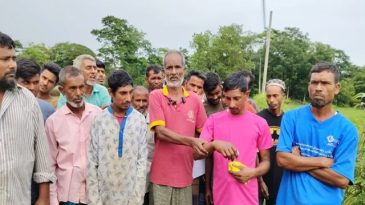 ছাতকে ক্ষতিগ্রস্ত কৃষকের তালিকায় অনিয়মের অভিযোগ, বিক্ষোভ
