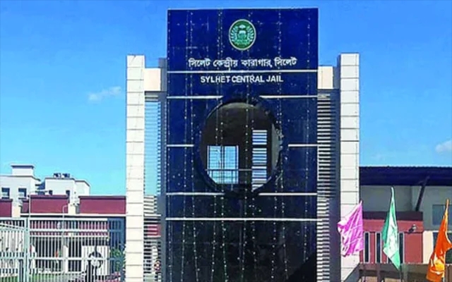 দেশের ৭৫ কারাগারে ধারণক্ষমতার ১.৭ গুণ বেশি বন্দি : স্বরাষ্ট্রমন্ত্রী