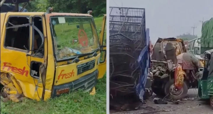 শায়েস্তাগঞ্জে ট্রাক-পিকআপ-অটোরিকশার ত্রিমুখী সংঘর্ষে নিহত ১