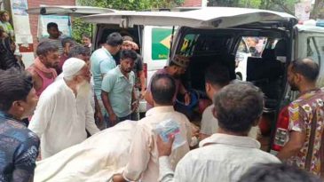 ব্রাহ্মণবাড়িয়ায় পিকআপ-সিএনজি সংঘর্ষ, মা-ছেলেসহ নিহত ৩