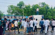 গাজীপুরে উত্তরা ইউনিভার্সিটির বাস উল্টে ২৪ শিক্ষার্থী আহত