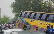 সিরাজগঞ্জে বাসচাপায় স্বামী-স্ত্রীসহ নিহত ৩, আহত ১
