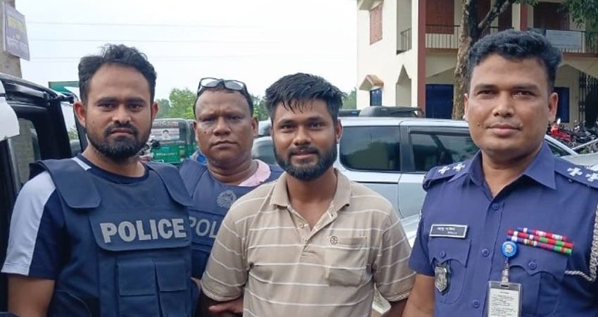 প্রধানমন্ত্রীকে নিয়ে কটূক্তি, গোলাপগঞ্জে ছাত্রলীগ নেতা গ্রেপ্তার