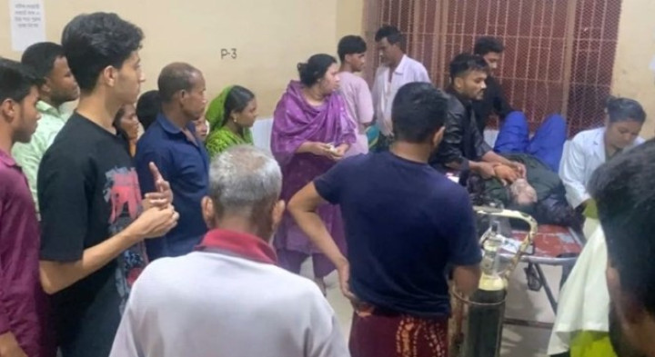 হবিগঞ্জে স্ত্রীর মুখে এসিড নিক্ষেপ, স্বামীকে খুঁজছে পুলিশ