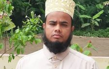 মসজিদে ঝুলছিল ইমামের লাশ!