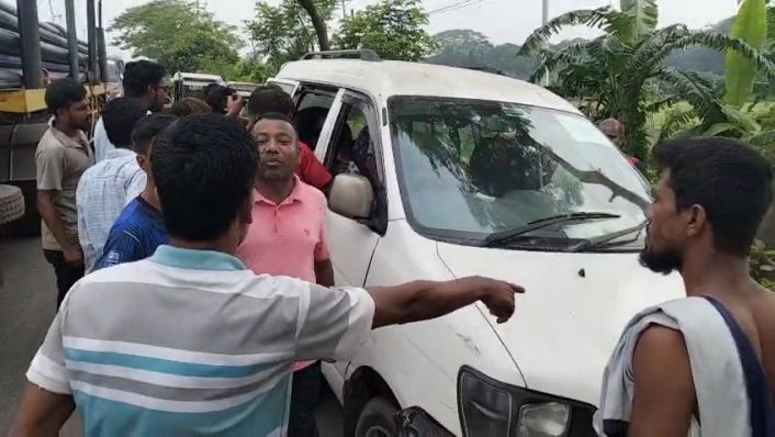 লাশ গুমের চেষ্টা, নরসিংদীর পলাশে মাইক্রোবাস চালক আটক