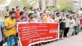 সিলেটে ৩ দফা দাবিতে রিকশা-ভ্যান-ইজিবাইক শ্রমিকদের মানববন্ধন