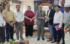 অস্ট্রেলিয়ান হাইকমিশনের প্রতিনিধি দলের সঙ্গে সিকৃবি ভিসির মত বিনিময়