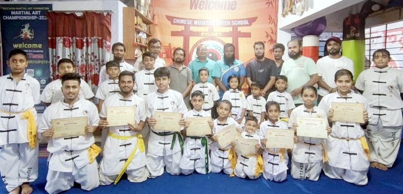 চাইনিজ উশু ফাইটার স্কুলের কৃতি শিক্ষার্থীদের মাঝে বেল্ট ও সনদপত্র বিতরণ