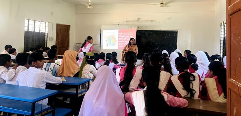 শ্রীমঙ্গলে প্লাস্টিক দূষণ রোধে শিক্ষার্থীদের নিয়ে সচেতনতামূলক সেশন
