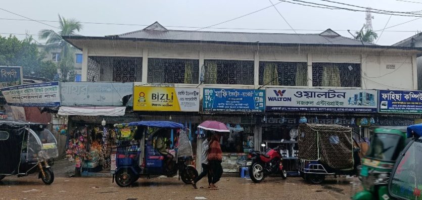 টানা বর্ষনে বিপর্যস্ত কমলগঞ্জের জনজীবন; ক্ষতিগ্রস্ত হচ্ছে সবজি ক্ষেত