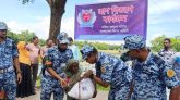 কমলগঞ্জে বন্যা কবলিত এলাকায় বিমান বাহিনীর ত্রাণ বিতরণ