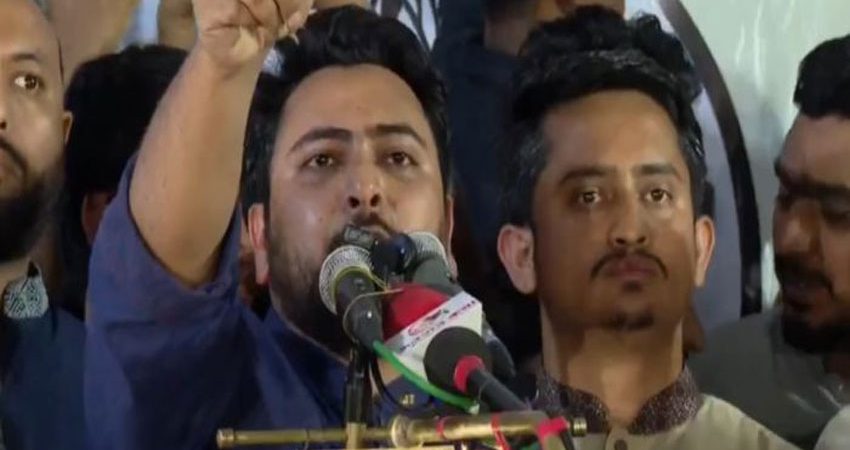 রক্তের বিনিময়ে হলেও কোন জুলুমবাজকে ক্ষমতায় থাকতে দেব না : নাহিদ ইসলাম