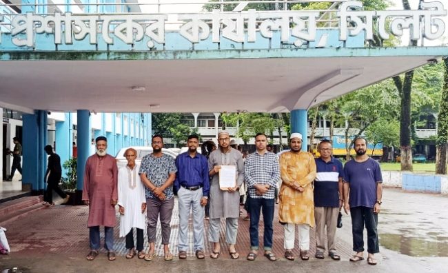 টেলিটক সিমের মেয়াদহীন প্যাকেজ চালুর দাবীতে স্মারকলিপি প্রদান