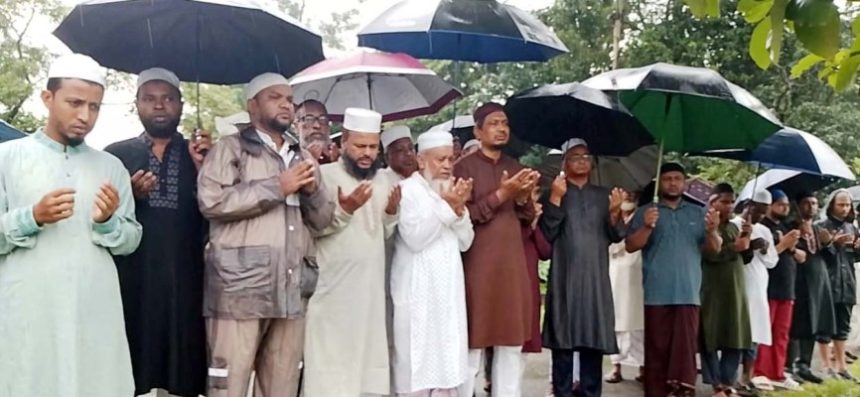 শহীদ ওয়াসিম ও মোস্তাকের কবর জিয়ারতে সিলেট মহানগর জামায়াত নেতৃবৃন্দ