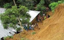 কক্সবাজারে পাহাড়ধসে নারী ও শিশুসহ ১২ জনের মৃত্যু, আতঙ্কে লাখো মানুষ