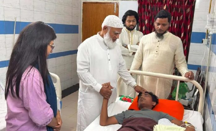 হবিগঞ্জে চোখ হারানো আলিফকে দেখতে হাসপাতালে বিরোধীদলীয় নেতা
