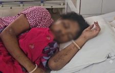 টাকার দাবিতে স্ত্রীকে নির্যাতন, মোটরসাইকেল থেকে ফেলে হত্যা চেষ্টার অভিযোগ