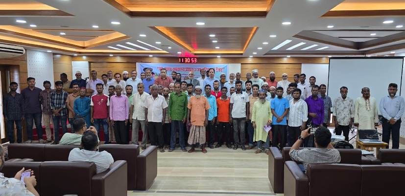সিকৃবিতে “মাঠ পর্যায়ে কৃষকদের সমস্যা ও তার প্রতিকারের উপায়” শীর্ষক প্রশিক্ষণ