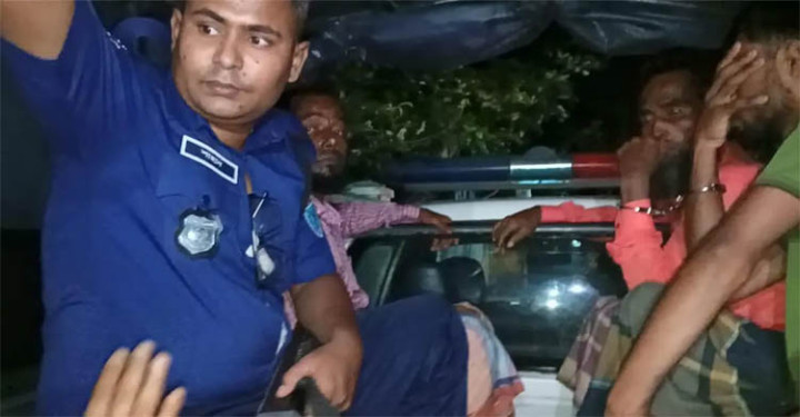 সুনামগঞ্জ ১ কোটি টাকার ভারতীয় চোরাচালানি পণ্য জব্দ, আটক ৩