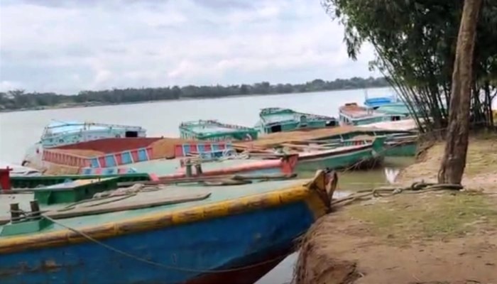 তাহিরপুরে চাঁদাবাজির প্রতিবাদে নৌপরিবহন ধর্মঘট, ব্যবসায় স্থবিরতা