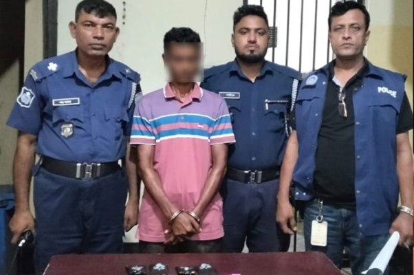 বিয়ানীবাজারে ১৯০০ পিস ইয়াবাসহ যুবক আটক