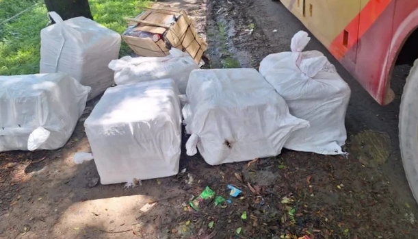 সিলেটে বিপুল পরিমাণ ভারতীয় প্রসাধনী জব্দ, গ্রেপ্তার ২