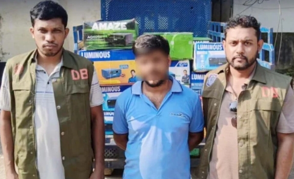 সিলেটে চোরাই পথে আসা ৪৬টি আইপিএস মেশিন জব্দ