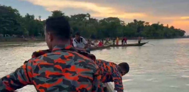 টাঙ্গুয়ার হাওরে হাউসবোট থেকে পড়ে শিশু নিখোঁজ
