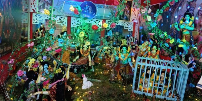 কমলগঞ্জে ৬ দিনব্যাপী রাধাকৃষ্ণের ঝুলনযাত্রা চলছে
