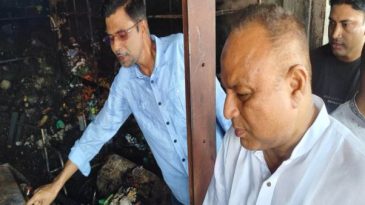 গোলাপগঞ্জে আগুনে সর্বস্বান্ত ব্যবসায়ীদের পাশে এমপি এমরান চৌধুরী
