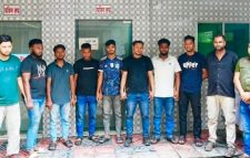 সীমান্ত দিয়ে নিয়ে আসা ৬টি ভারতীয় মোটরসাইকেলসহ ৯ জন ধরা